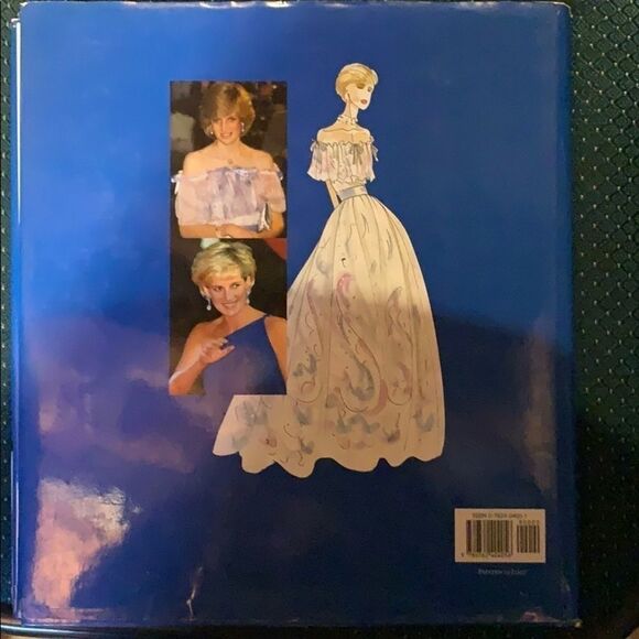 Diana Queen of Style by Jackie Moldinger - Picture 2 of 9